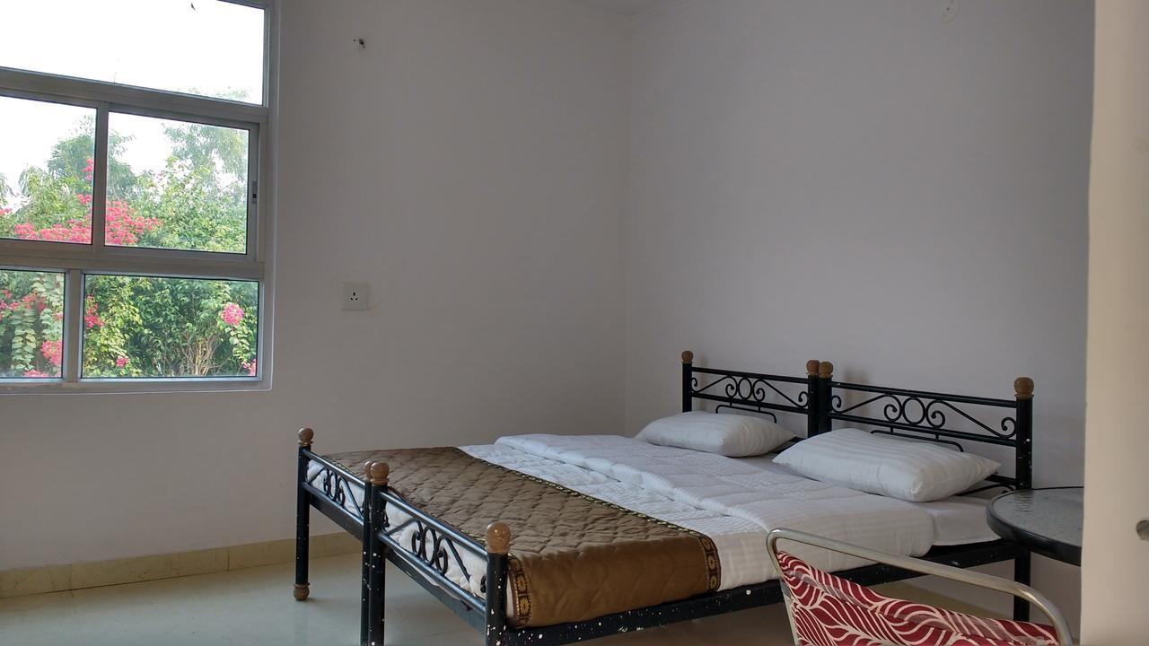 Club Awara Holiday Resort Манесар Екстер'єр фото